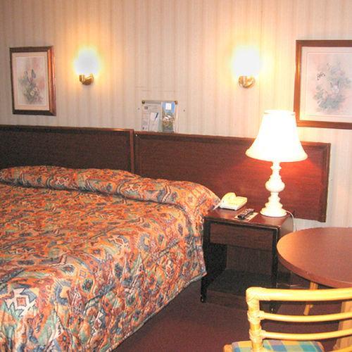 Budget Inn Lynchburg And Bedford Goode Номер фото