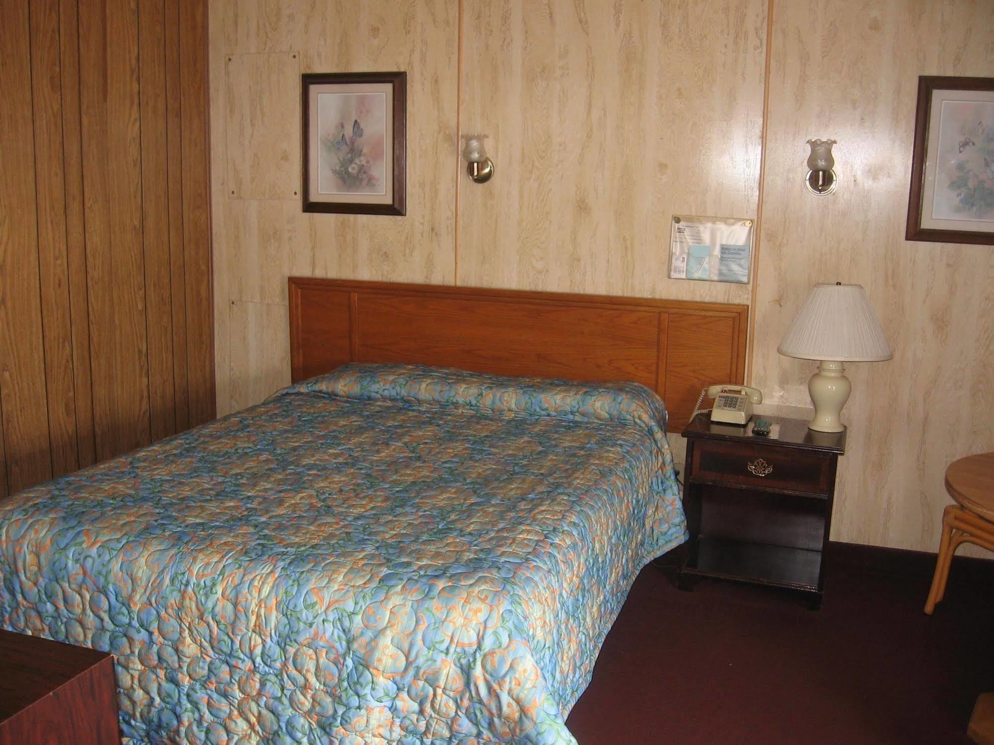 Budget Inn Lynchburg And Bedford Goode Номер фото