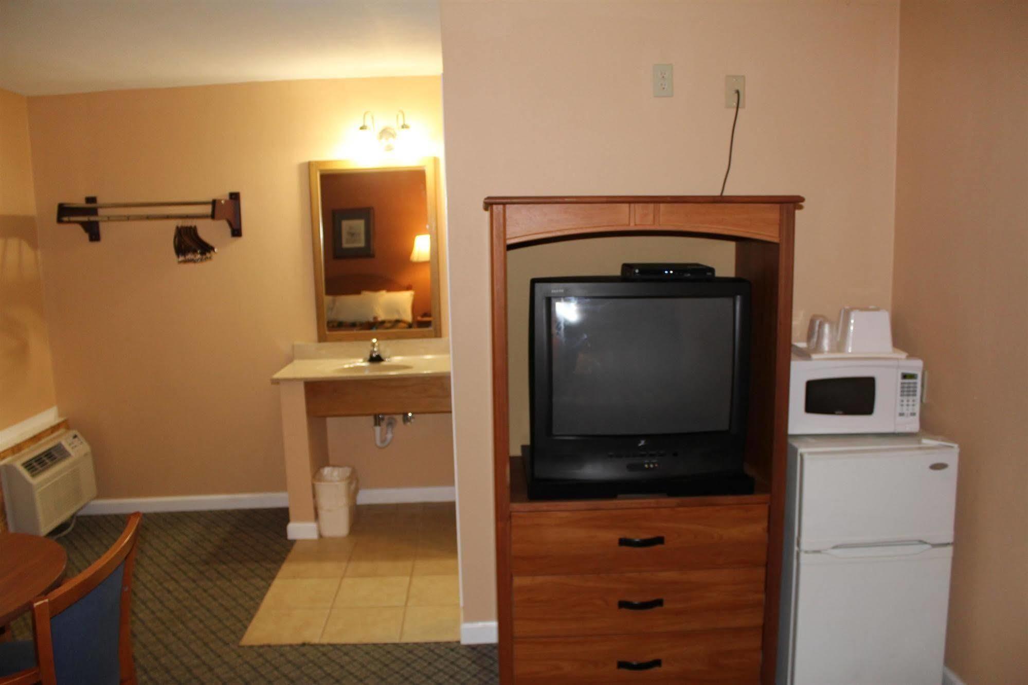 Budget Inn Lynchburg And Bedford Goode Екстер'єр фото